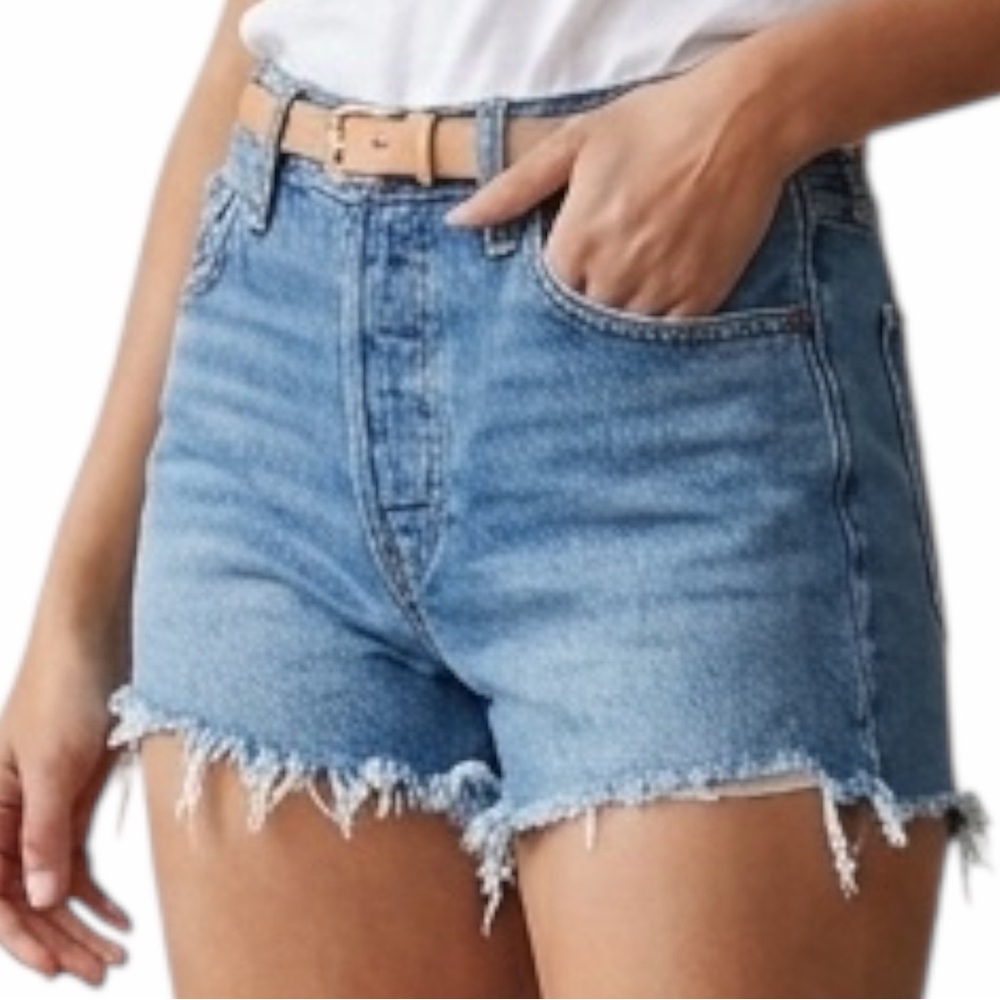 MADEWELL: The Perfect Jean Short. Woman’s size 27. Distressed